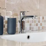 Reni House-bright Apartment+free Park Apartment *