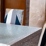 Reni House-bright Apartment+free Park Apartment