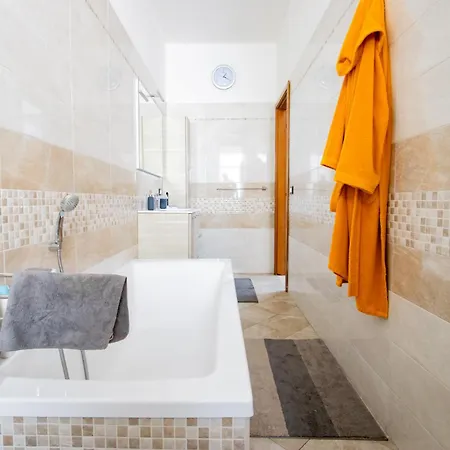 Reni House-bright Apartment+free Park Apartment Turin