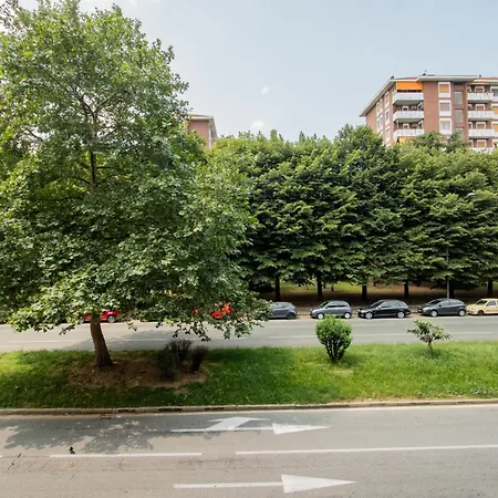 아파트 Reni House-bright Apartment+free Park *