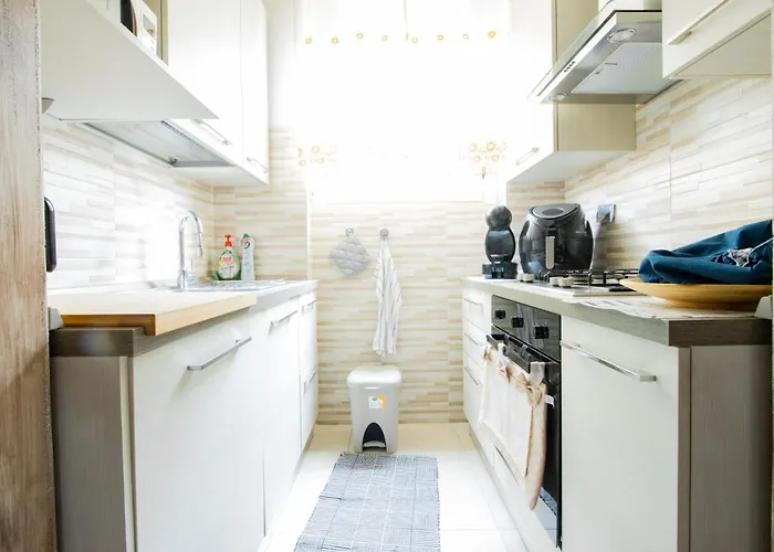 Reni House-bright Apartment+free Park *