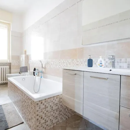 Reni House-bright Apartment+free Park * Torino