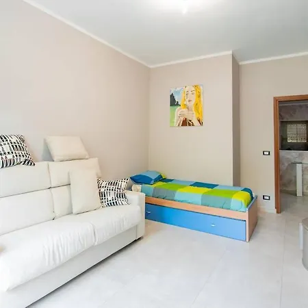 Reni House-bright Apartment+free Park Appartamento