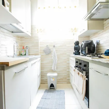 Reni House-bright Apartment+free Park *