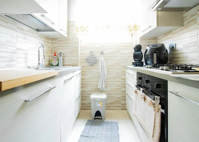 Reni House-bright Apartment+free Park Apartment
